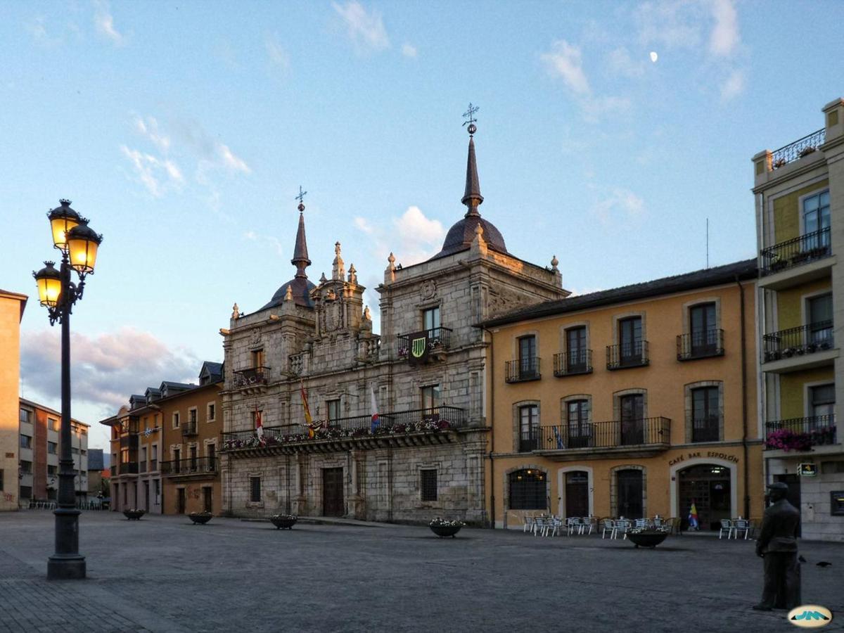 As Hoteles Ponferrada Columbrianos 외부 사진