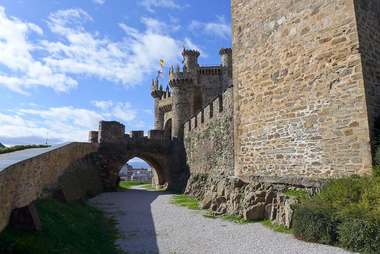 As Hoteles Ponferrada Columbrianos 외부 사진